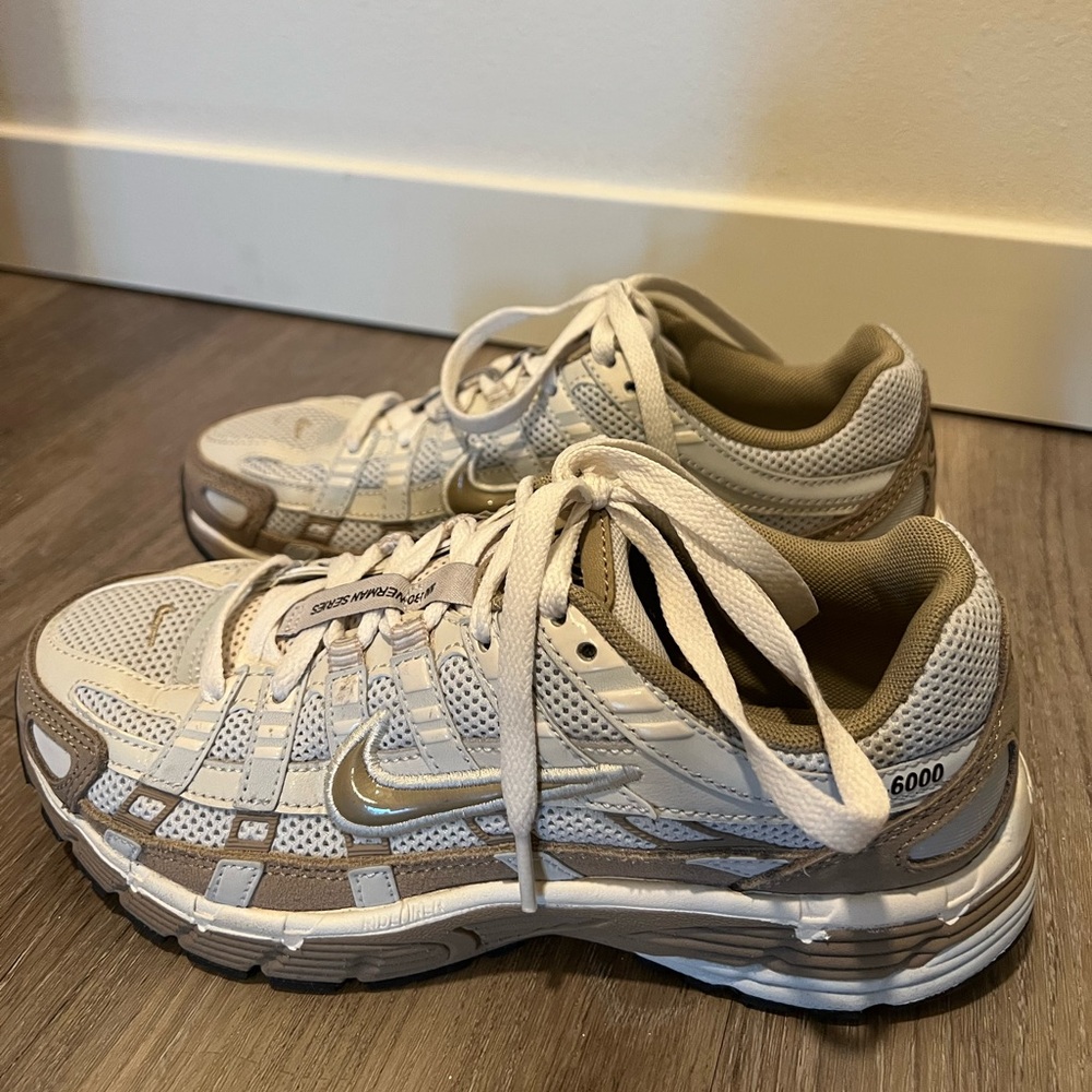 Nike P-6000 Hangual Day Running Shoes